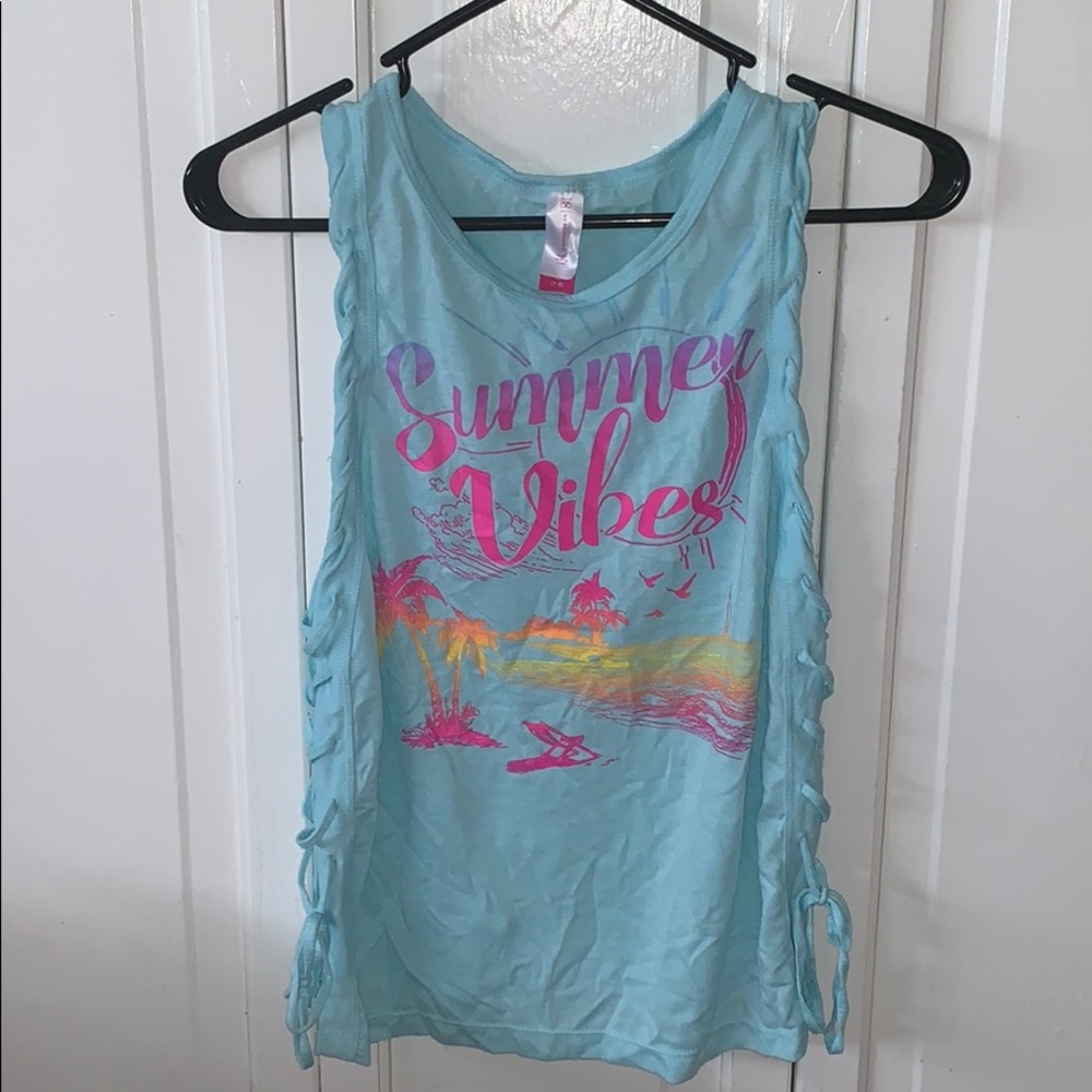 No Boundaries “summer vibes” tank w/ side ties MED